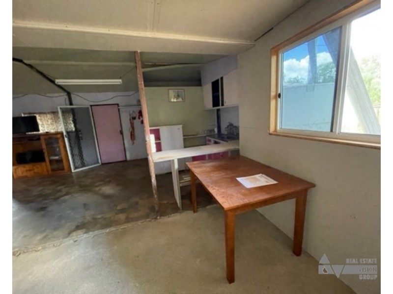 40-42 Ruby Crescent, Rubyvale QLD 4702