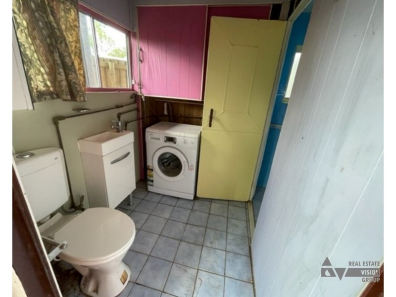 40-42 Ruby Crescent, Rubyvale QLD 4702