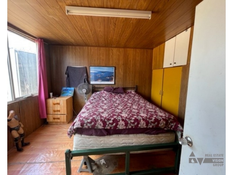 40-42 Ruby Crescent, Rubyvale QLD 4702