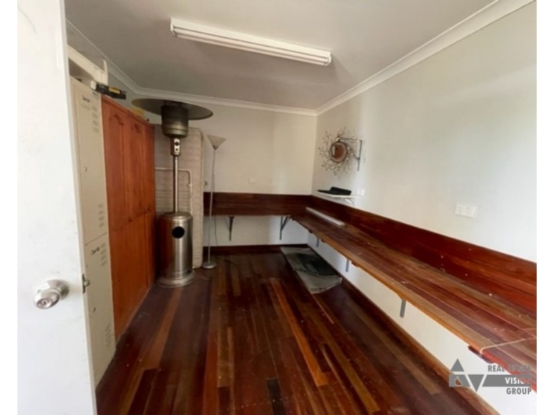 40-42 Ruby Crescent, Rubyvale QLD 4702