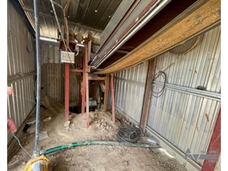 40-42 Ruby Crescent, Rubyvale QLD 4702