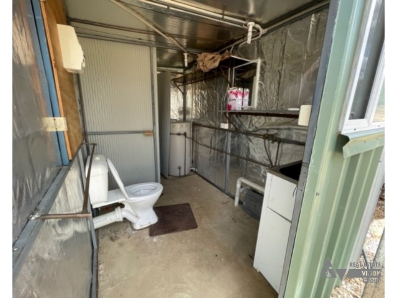 40-42 Ruby Crescent, Rubyvale QLD 4702