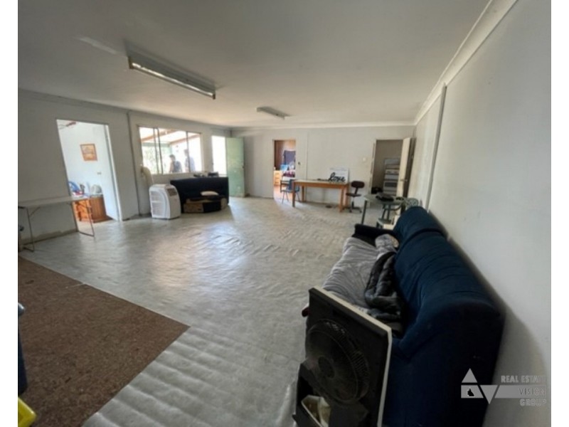 40-42 Ruby Crescent, Rubyvale QLD 4702