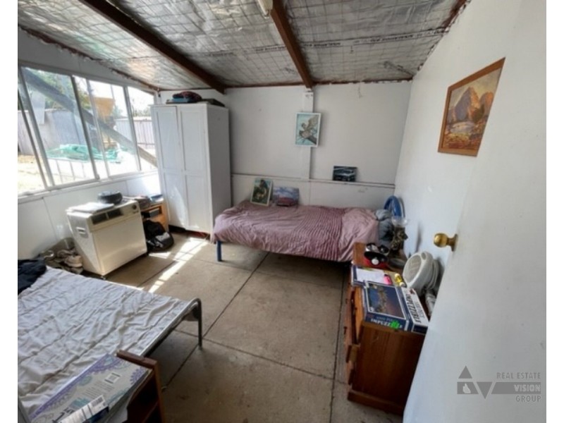 40-42 Ruby Crescent, Rubyvale QLD 4702