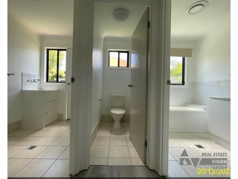 28 Gum Street, Blackwater QLD 4717