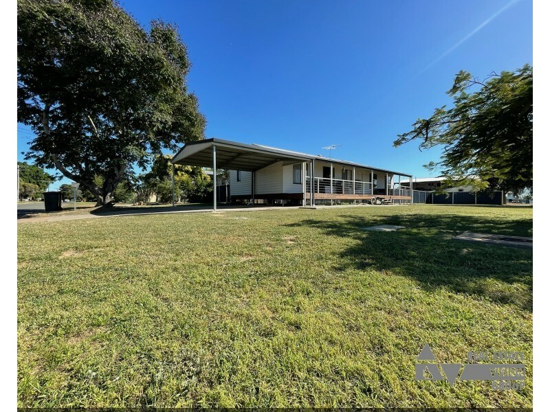 28 Gum Street, Blackwater QLD 4717