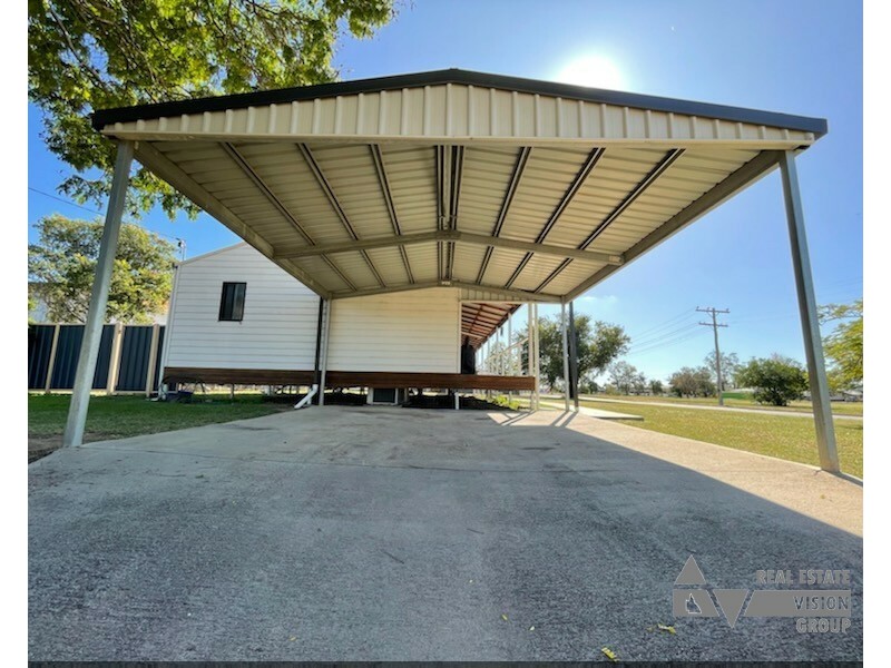 28 Gum Street, Blackwater QLD 4717