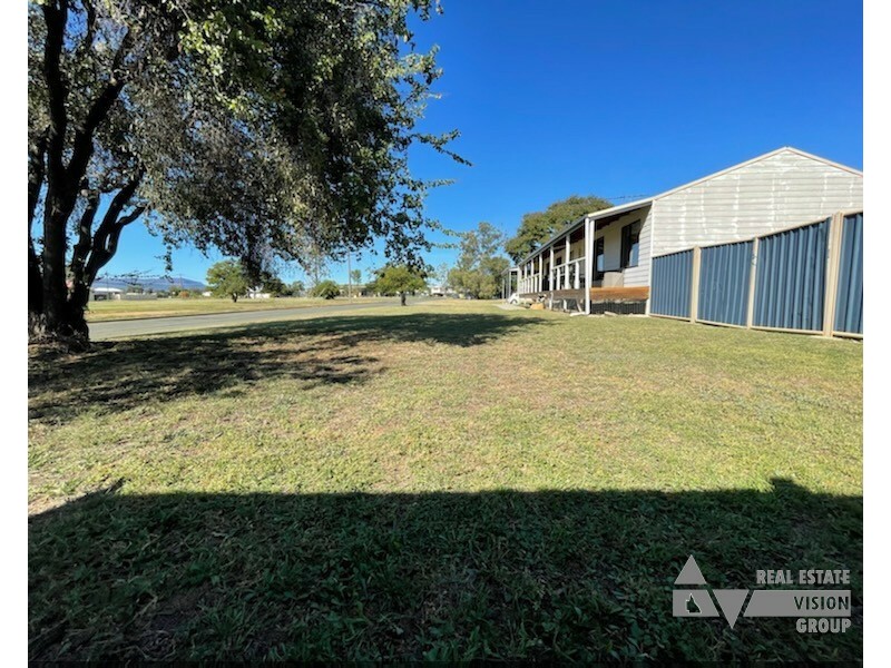 28 Gum Street, Blackwater QLD 4717
