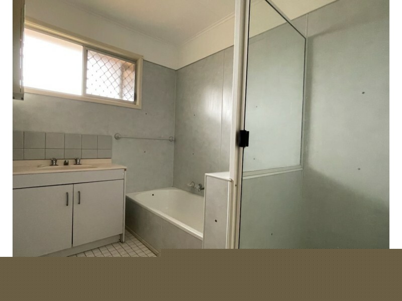 6 Oliffe Street, Blackwater QLD 4717