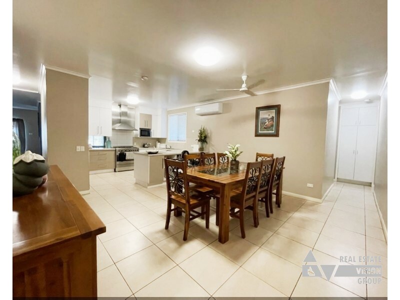 60 Macdonald Cres, Blackwater QLD 4717