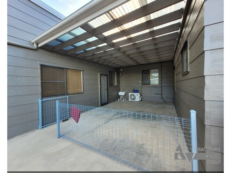 60 Macdonald Cres, Blackwater QLD 4717
