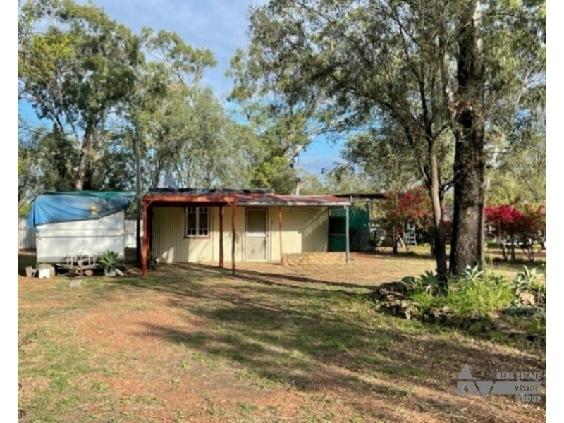 15 Willows Rd, Willows QLD 4702