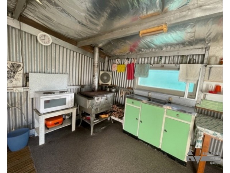 15 Willows Rd, Willows QLD 4702
