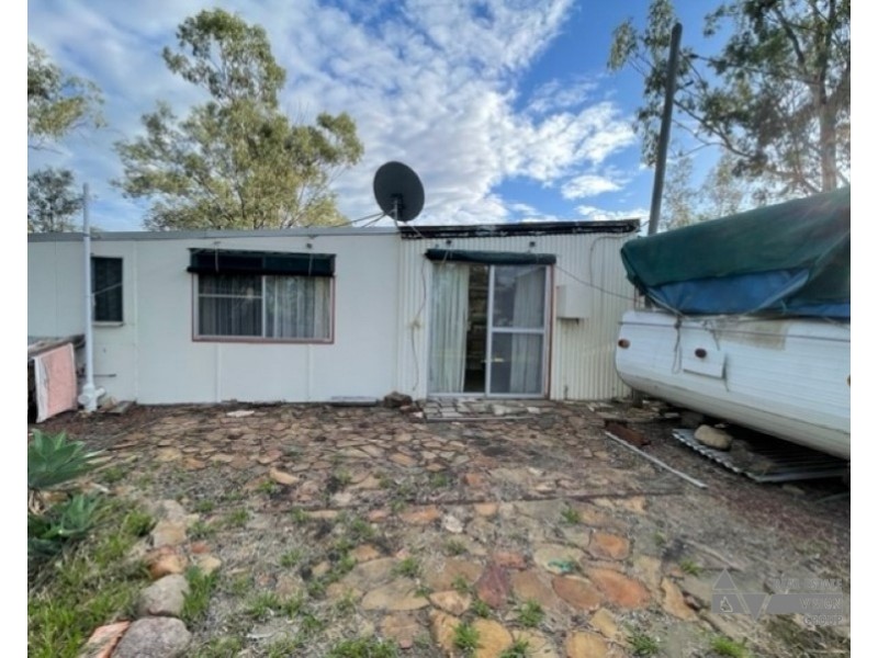 15 Willows Rd, Willows QLD 4702