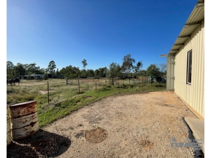 M71083 Sapphire Road, Sapphire QLD 4702