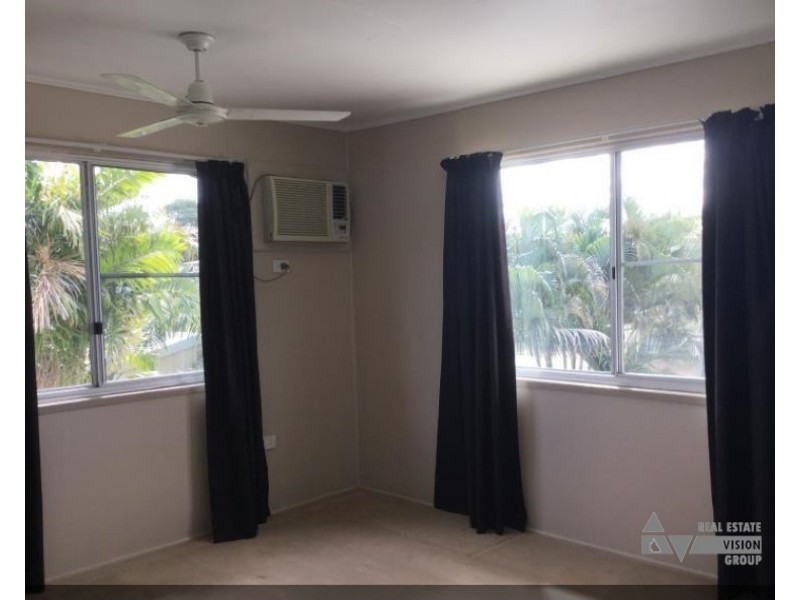 11 Bremner St, Blackwater QLD 4717