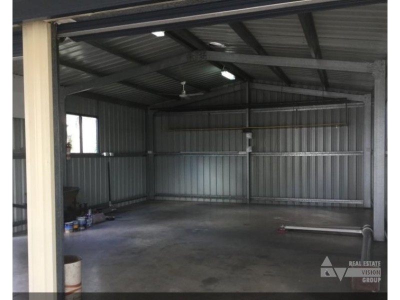 11 Bremner St, Blackwater QLD 4717