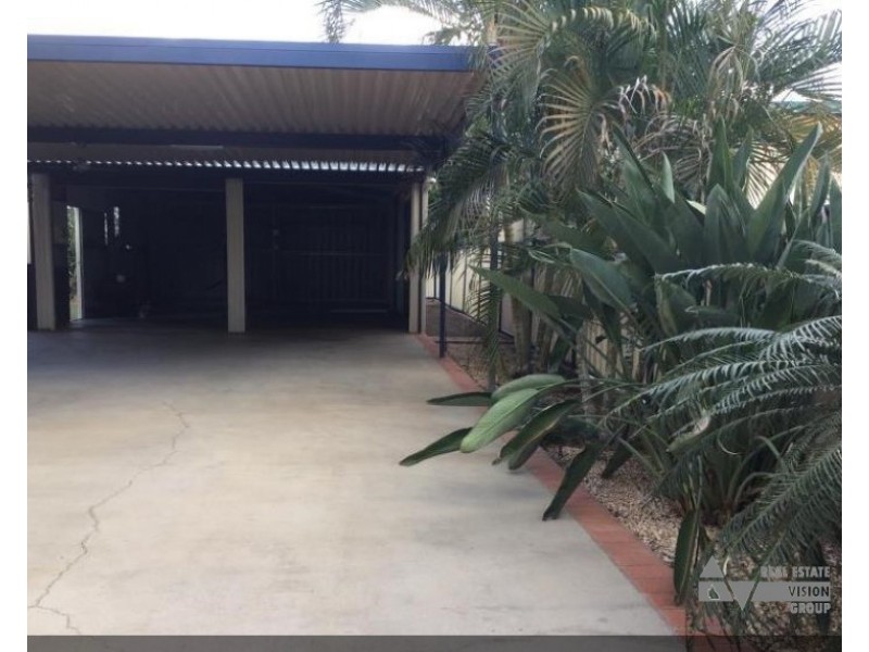 11 Bremner St, Blackwater QLD 4717