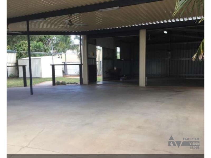 11 Bremner St, Blackwater QLD 4717