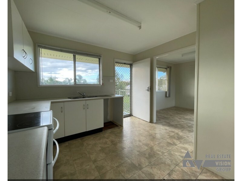 6 Rufus St, Blackwater QLD 4717
