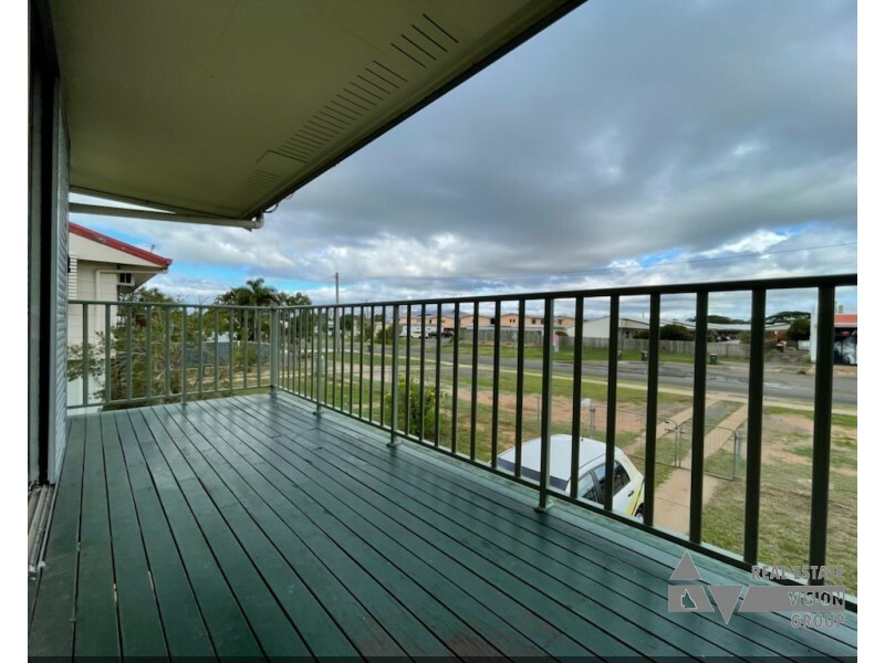 6 Rufus St, Blackwater QLD 4717
