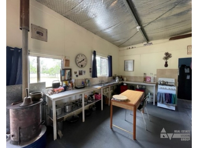 MC/71527/72005 Rockhound Road, The Gemfields QLD 4702