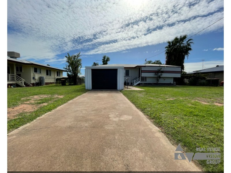 15 Fay St, Blackwater QLD 4717