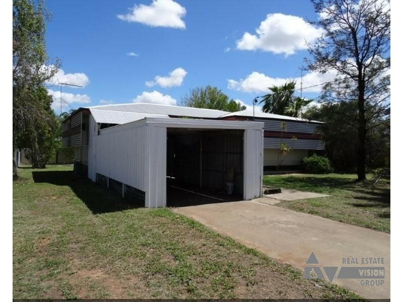 15 Fay St, Blackwater QLD 4717