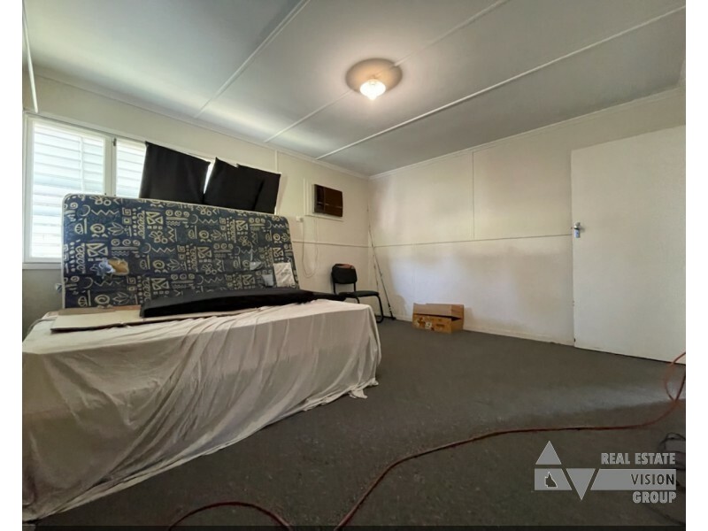 15 Fay St, Blackwater QLD 4717