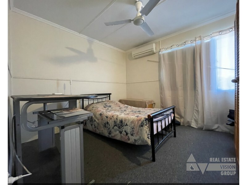 15 Fay St, Blackwater QLD 4717