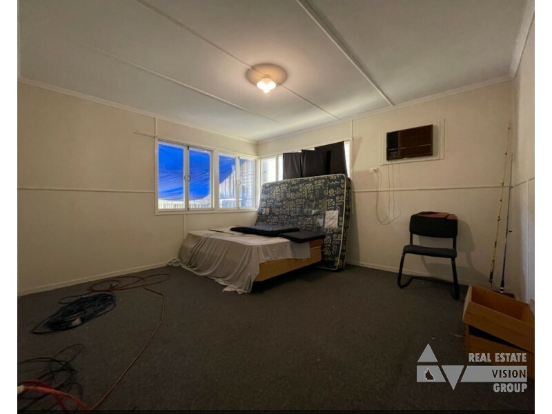 15 Fay St, Blackwater QLD 4717