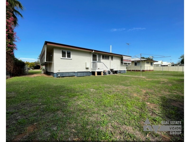 15 Fay St, Blackwater QLD 4717