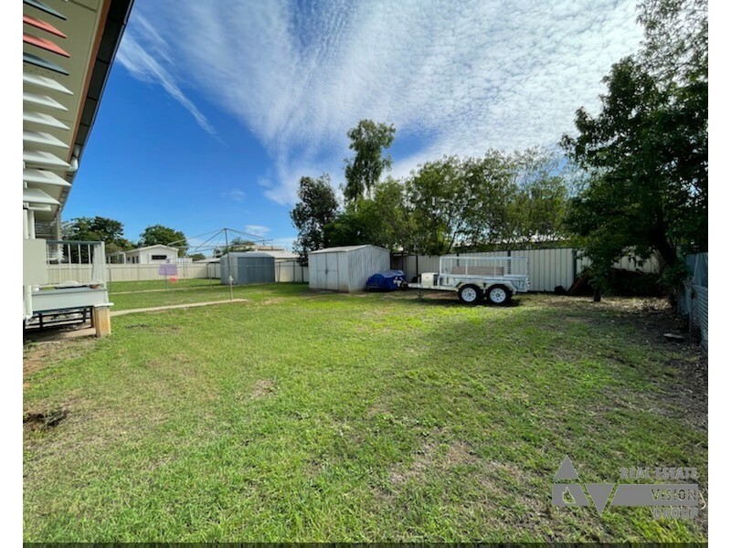 15 Fay St, Blackwater QLD 4717
