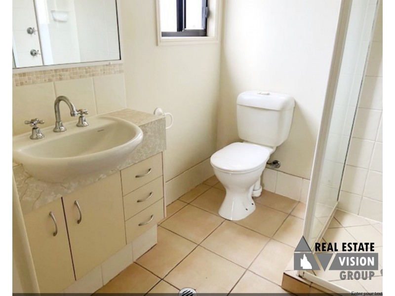 8 Fern St, Blackwater QLD 4717