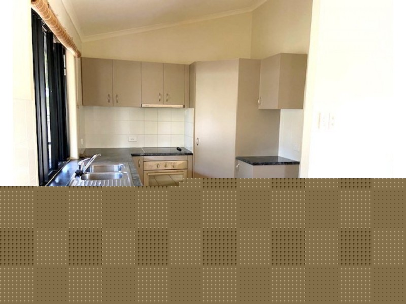 8 Fern St, Blackwater QLD 4717