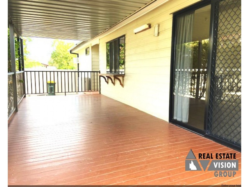 8 Fern St, Blackwater QLD 4717