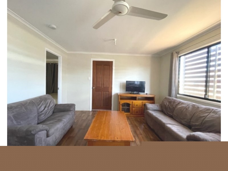 1B Pendula Lane, Blackwater QLD 4717