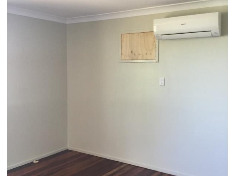 10 Boree Street, Blackwater QLD 4717