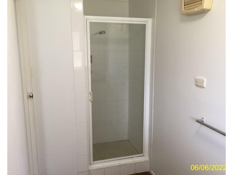 1 Pleasant Dr, Cannonvale QLD 4802