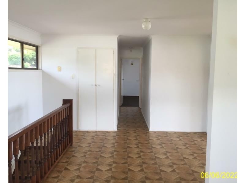 1 Pleasant Dr, Cannonvale QLD 4802