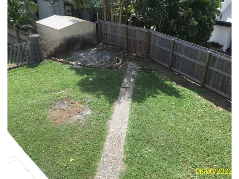 1 Pleasant Dr, Cannonvale QLD 4802