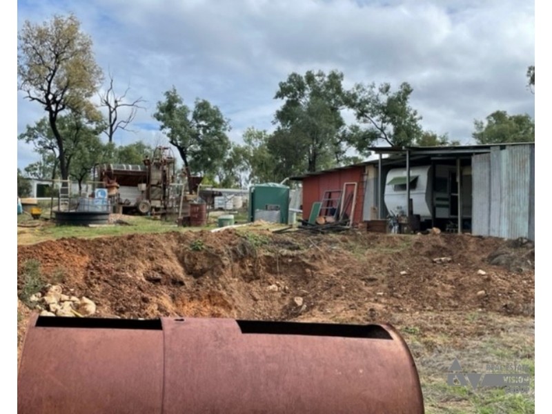 MC70919 Russian Gully, Rubyvale QLD 4702