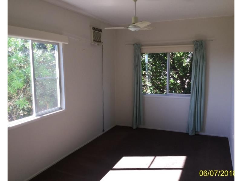 42 Doon St, Blackwater QLD 4717