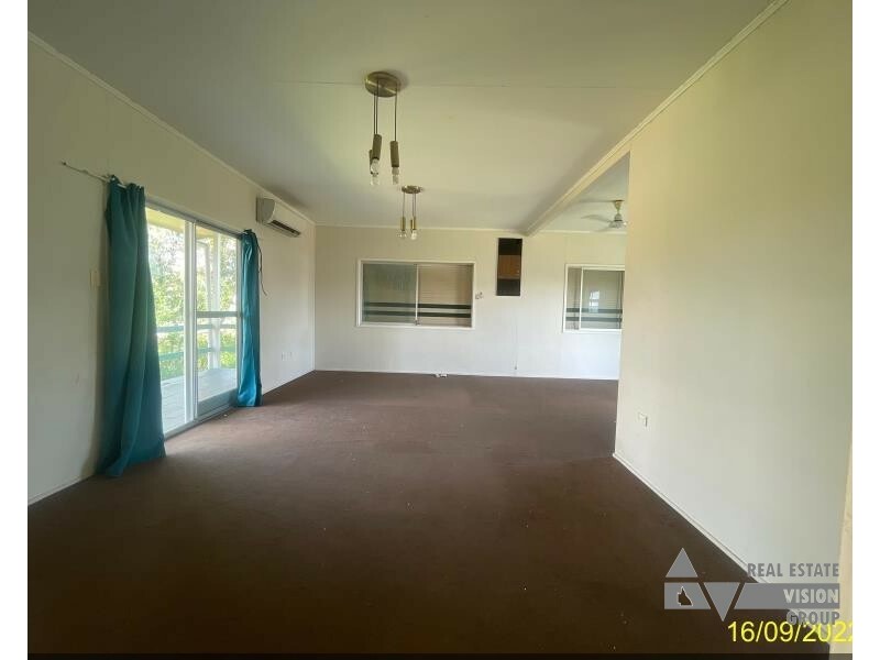 42 Doon St, Blackwater QLD 4717