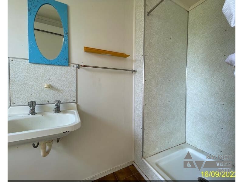 42 Doon St, Blackwater QLD 4717