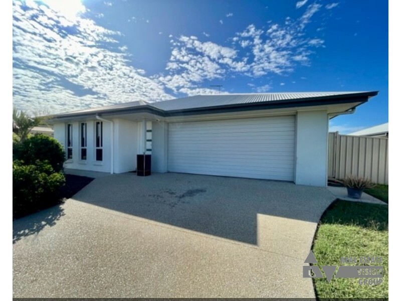 37 Thornton St, Emerald QLD 4720