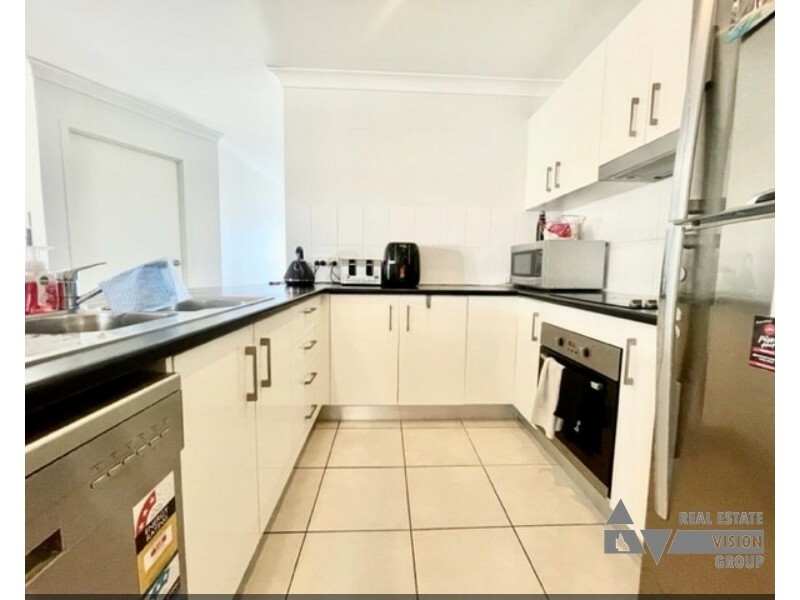 37 Thornton St, Emerald QLD 4720