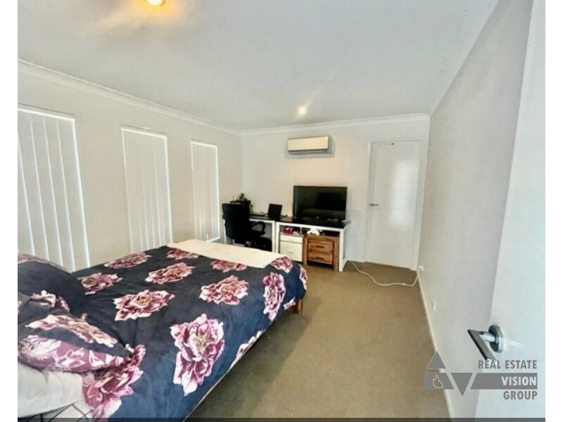 37 Thornton St, Emerald QLD 4720