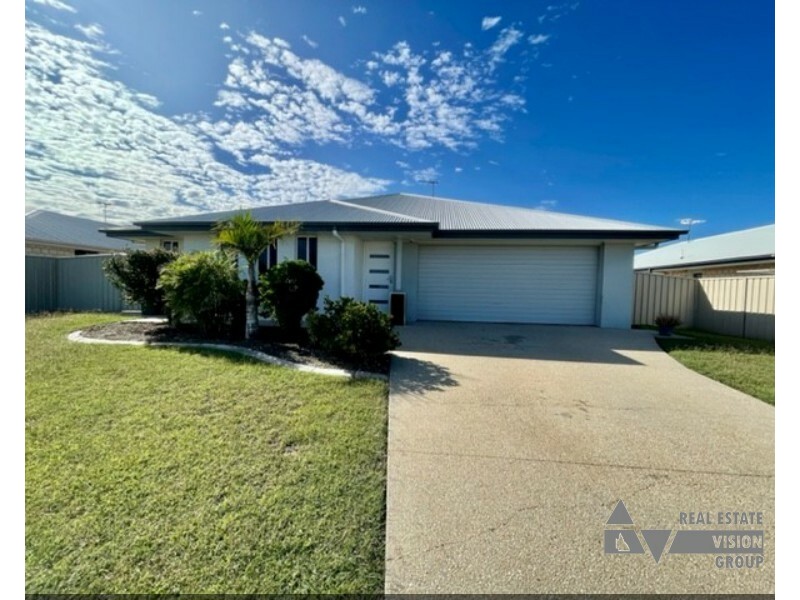 37 Thornton St, Emerald QLD 4720