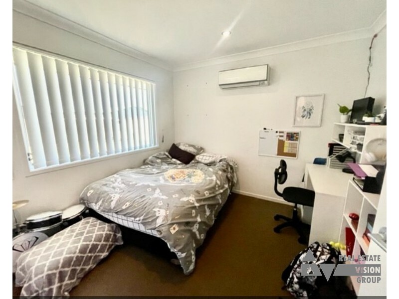 37 Thornton St, Emerald QLD 4720